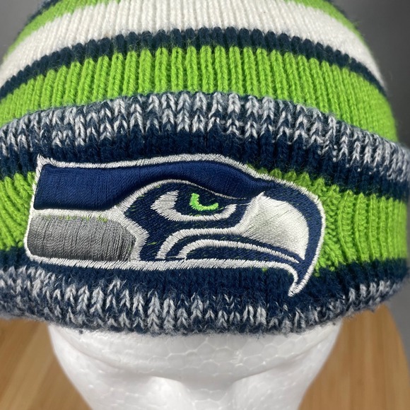 Seattle Seahawks Knit Beanie Pom Pom NFL Football Team Green Blue Gray - Picture 7 of 12